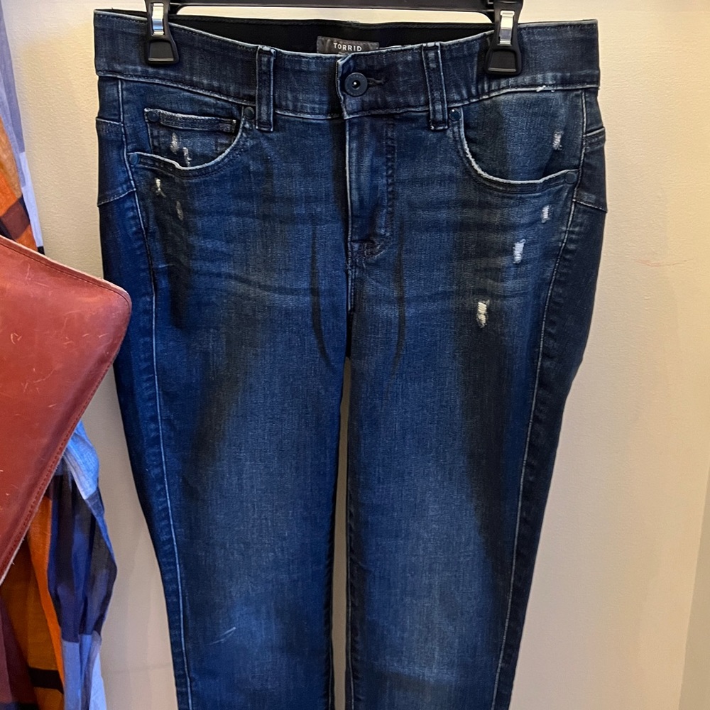 Torrid Bombshell Skinny Stretch Dark Wash Super Soft Jeans 10 Reg. - Picture 2 of 14